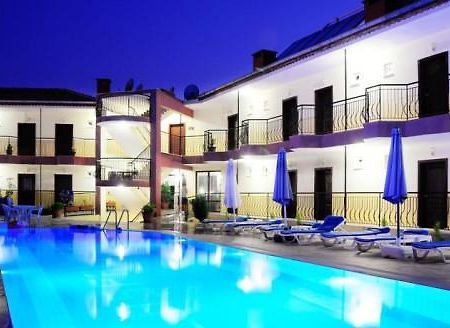 Las Palmeras Hotel Çamyuva エクステリア 写真