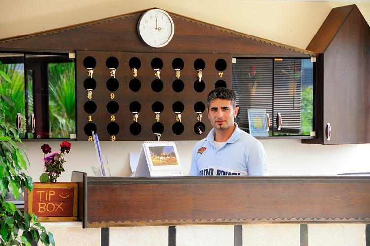 Las Palmeras Hotel Çamyuva エクステリア 写真