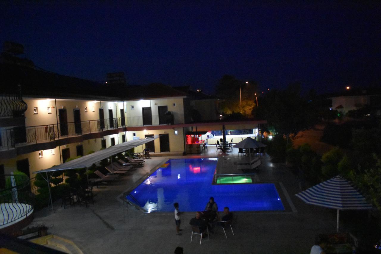 Las Palmeras Hotel Çamyuva エクステリア 写真
