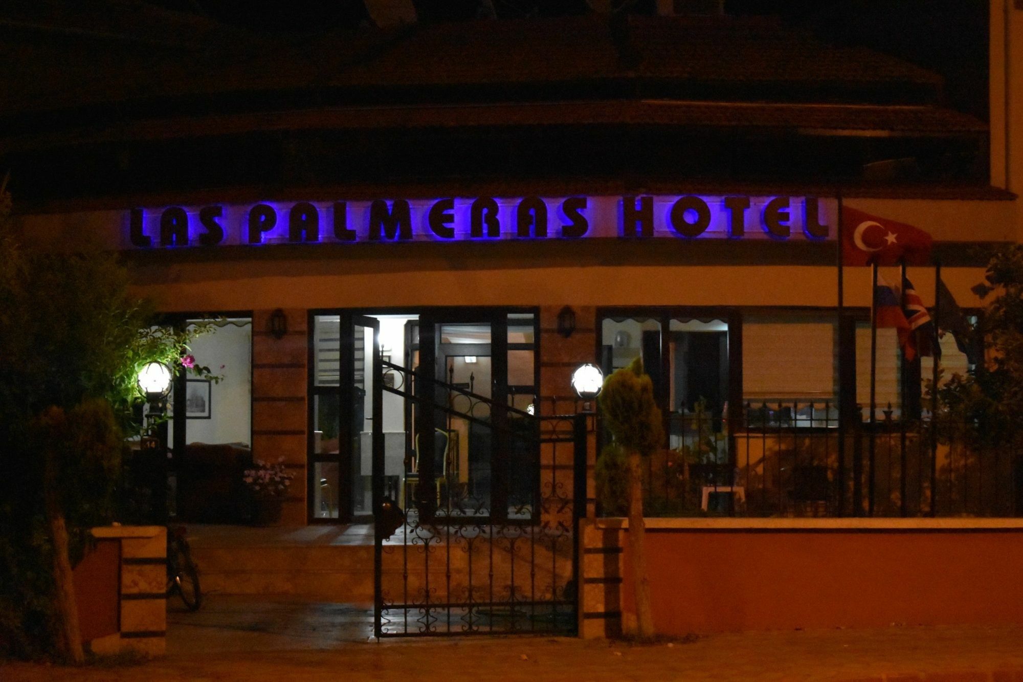 Las Palmeras Hotel Çamyuva エクステリア 写真